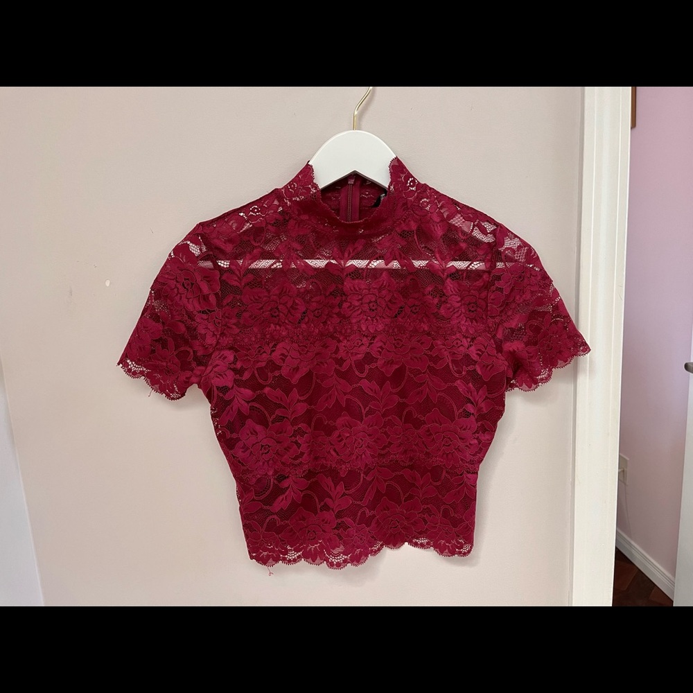NEW without tags Guess Small Maroon Lace Crop Top